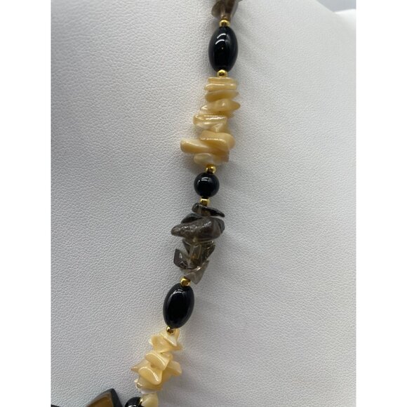 Zebra Pendant Necklace By Lee Sands With Mother Of Pearl Smokey Quartz 24" - Picture 4 of 9